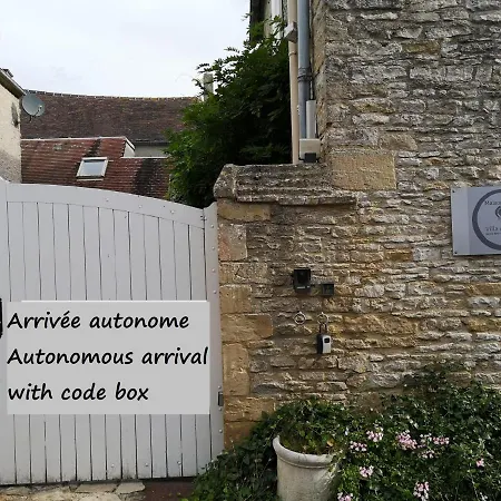 Athena,sejour Bien-etre Et Ethique בית הארחה